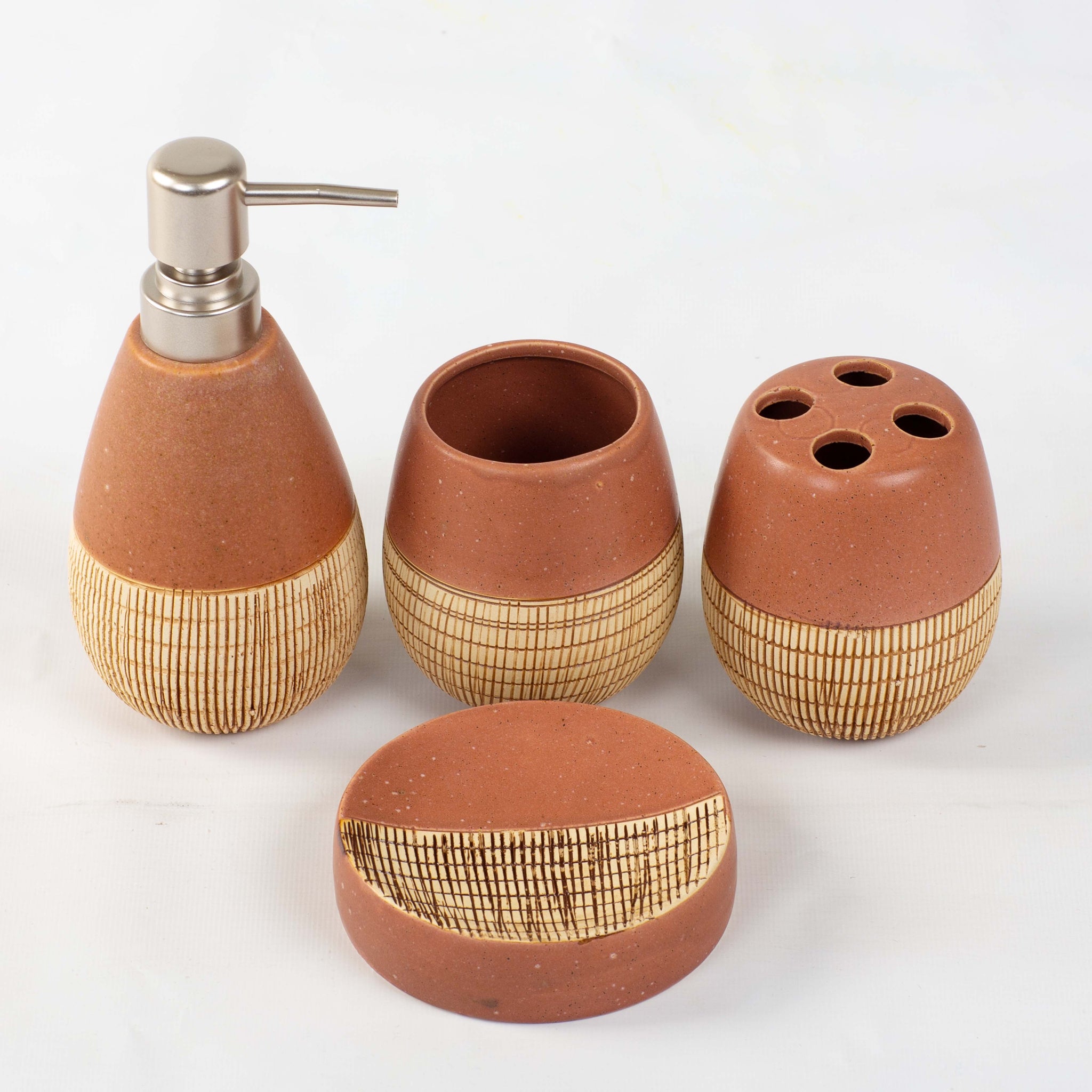 Textured Design Round Ceramic Bath Set