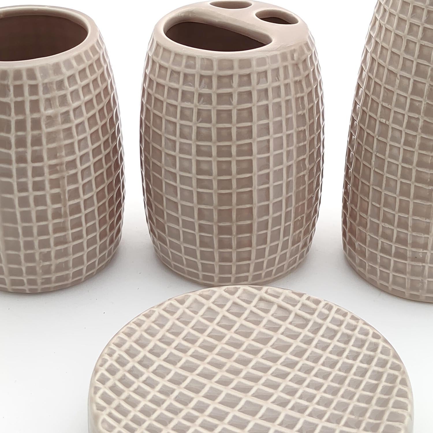 Beige Boxes Ceramic Bath set