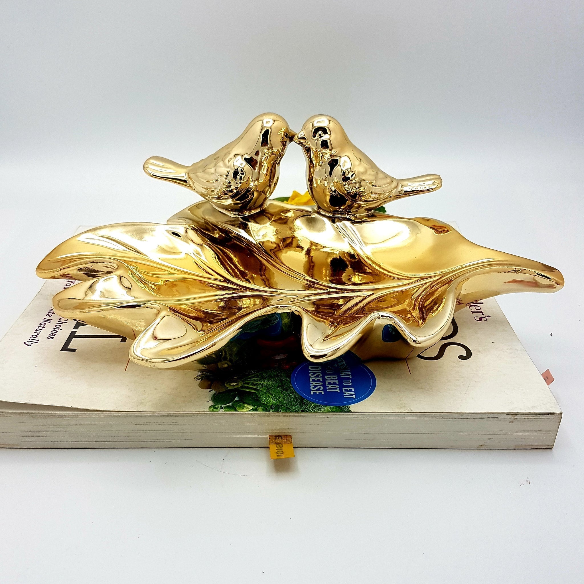 Ceramic Golden Tray - waseeh.com