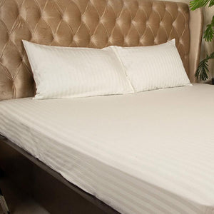 Self Liner Off White Satin Fitted Bedsheet