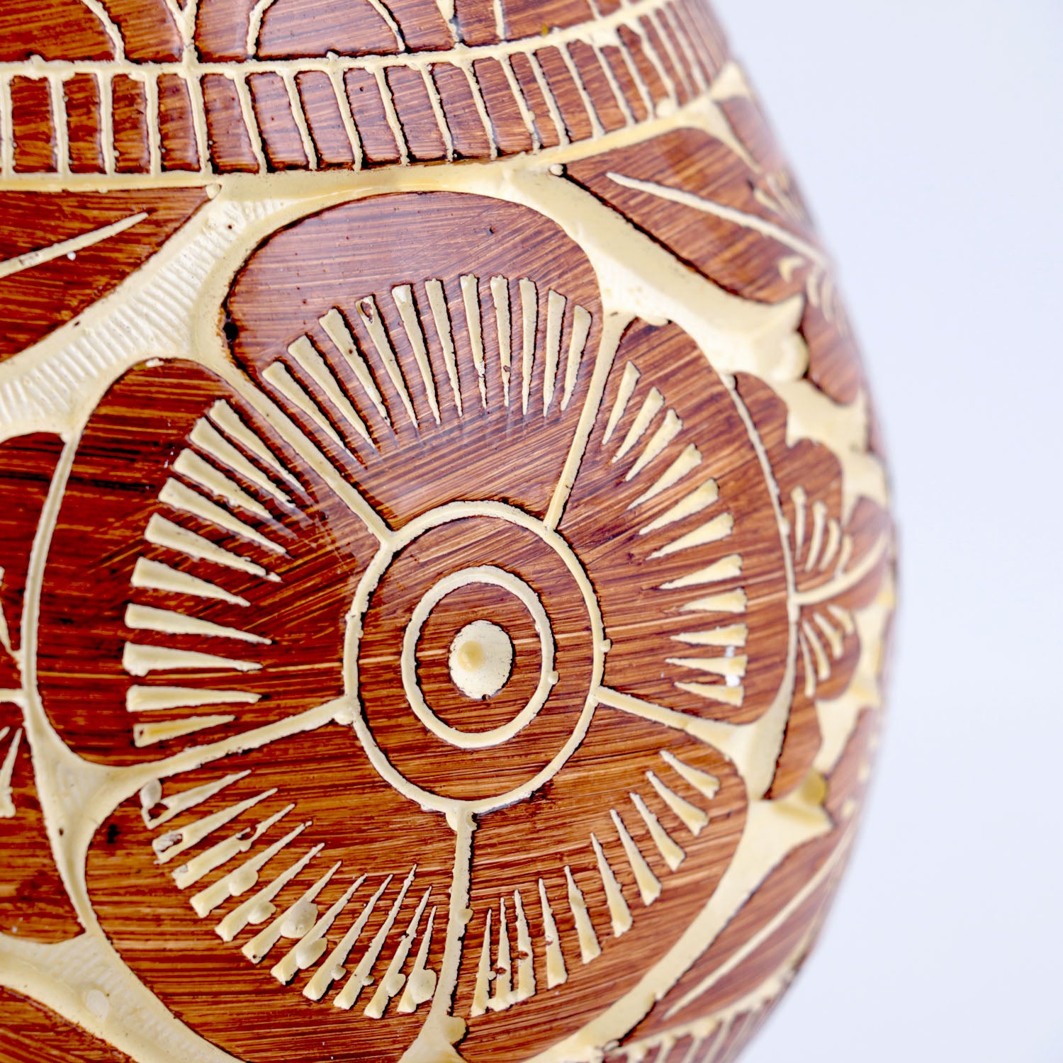Engraved Flower Vase 15" (Only for Lahore Delivery)