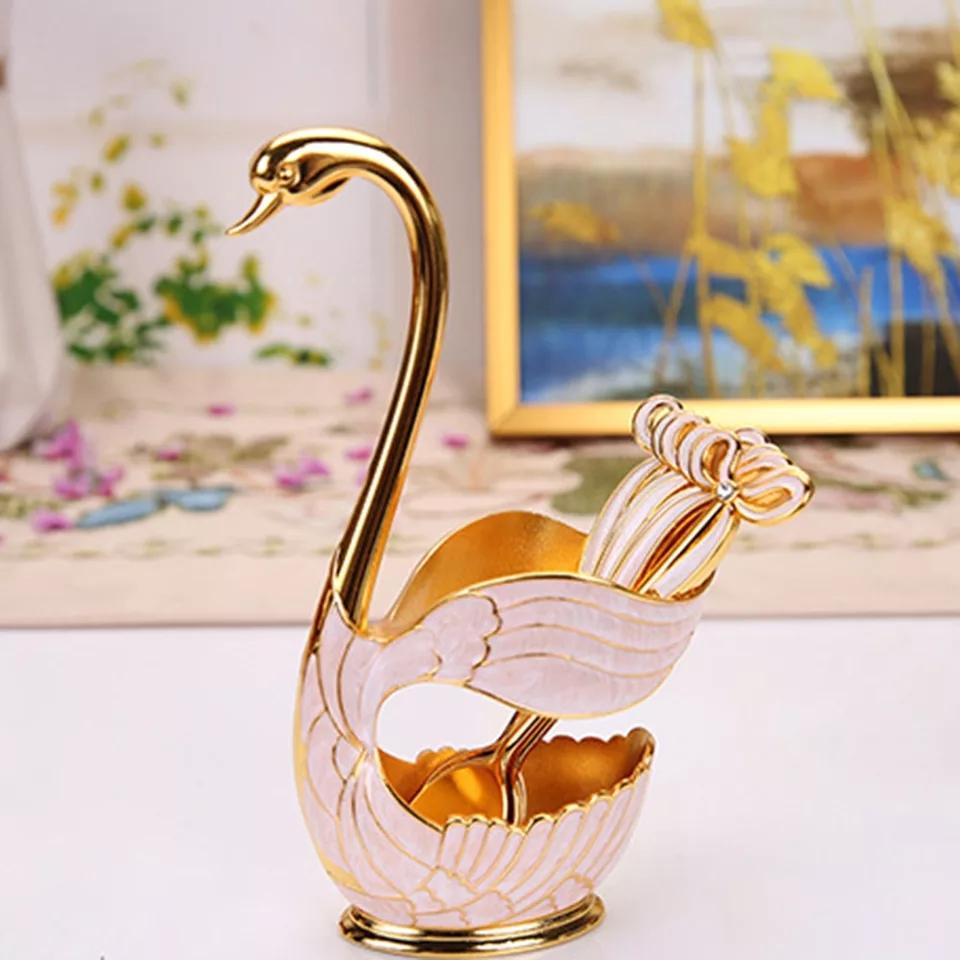 Spunky Swan Spoon Set - waseeh.com