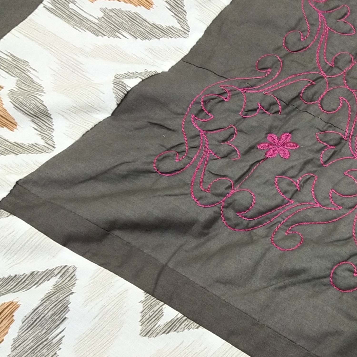 Patch Work King Size Bed Sheet With Two Pillow Cases