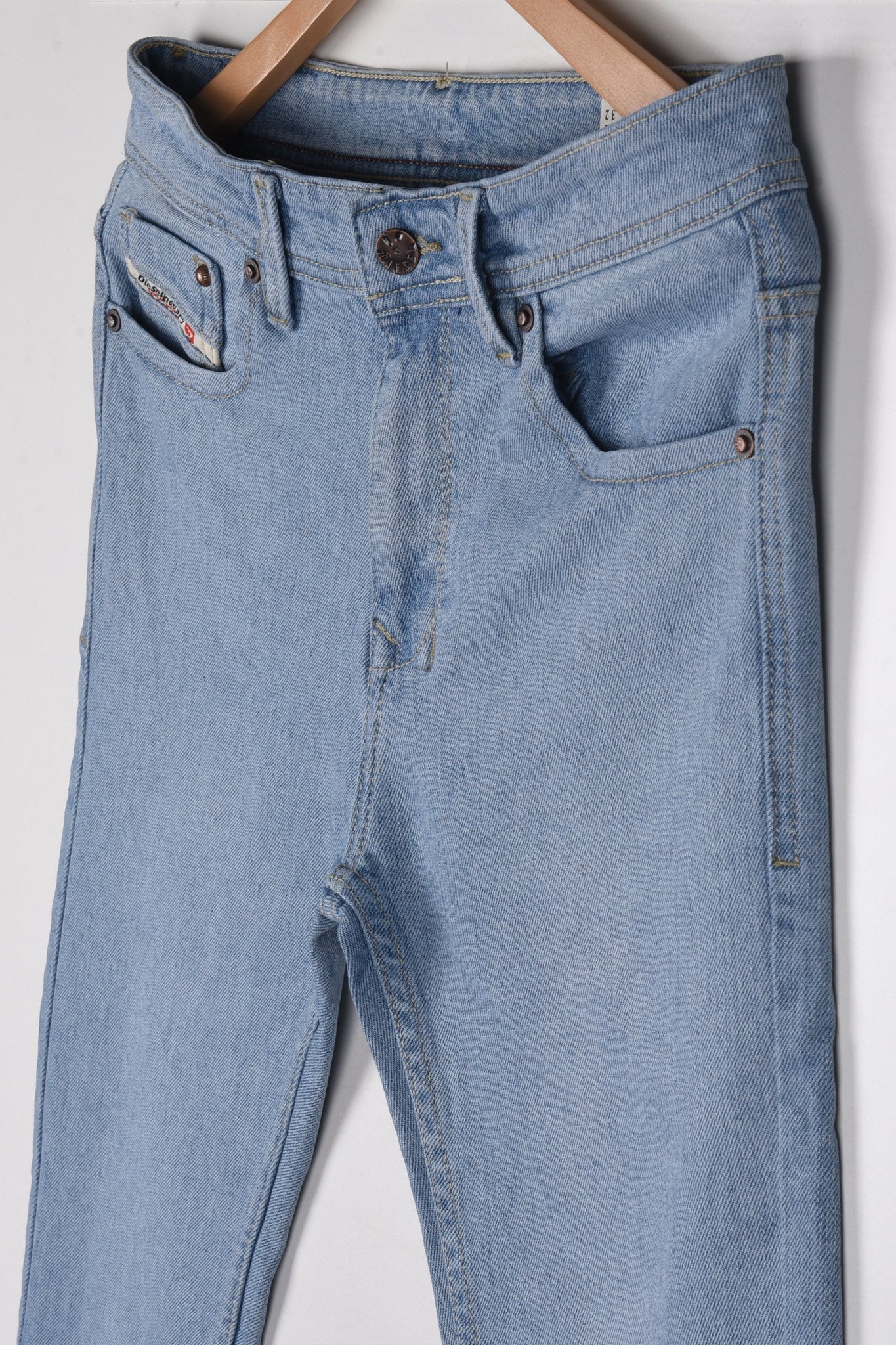 DIESEL RETRO WASH SLIM JEANS