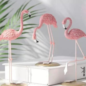 Flamingo Statue Decor - waseeh.com