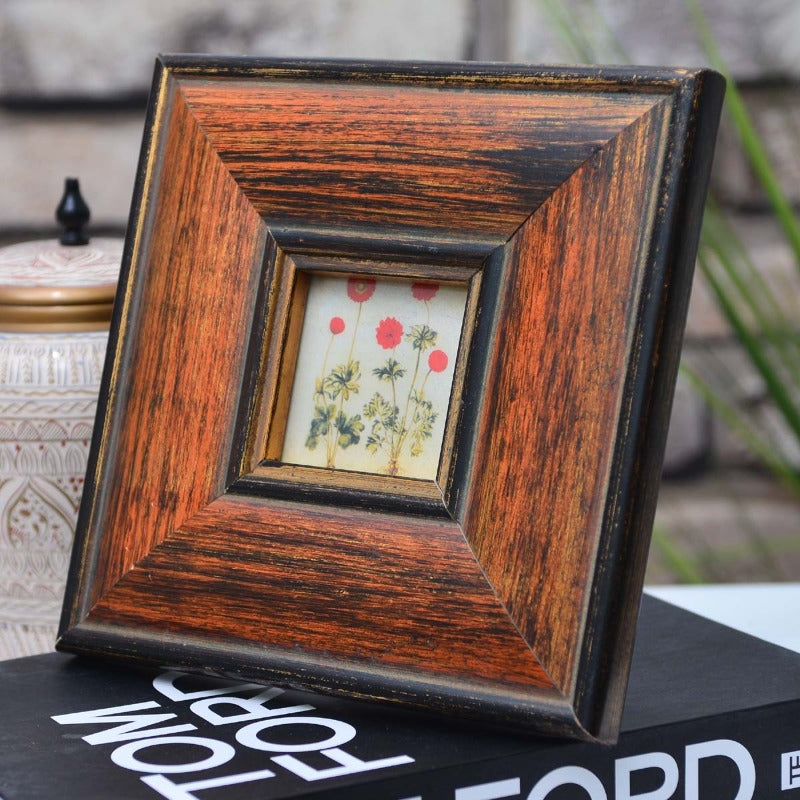 Frinzy Frame Decor - waseeh.com