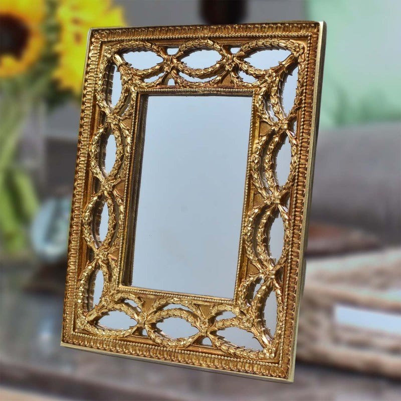 Classy Frames Decor - waseeh.com