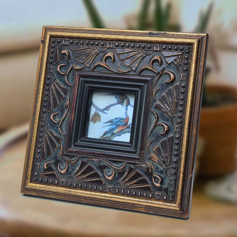Vintage Frame Decor - waseeh.com