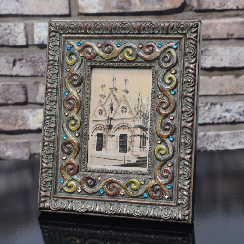 Stonzy Frame Decor - waseeh.com