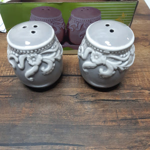 Traditionally Crafted Salt & Pepper Set - waseeh.com