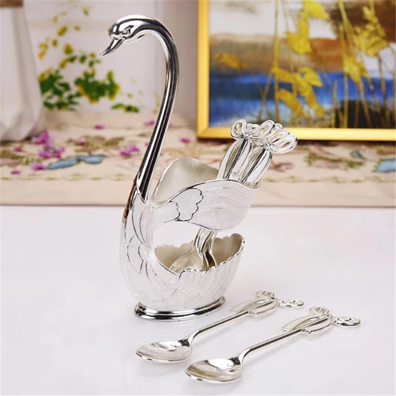 Spunky Swan Spoon Set - waseeh.com